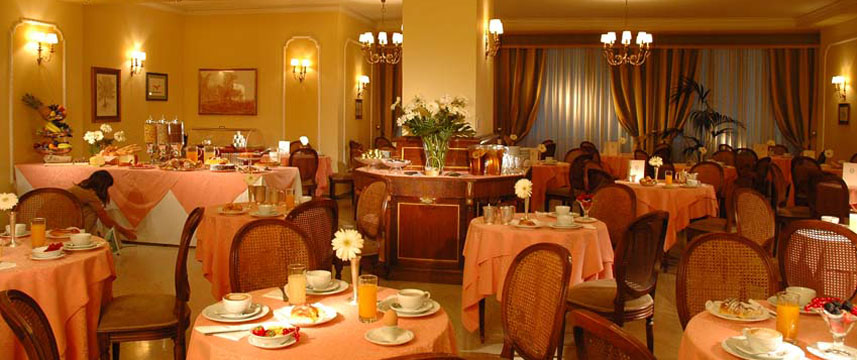 Napoleon Hotel - Restaurant Area
