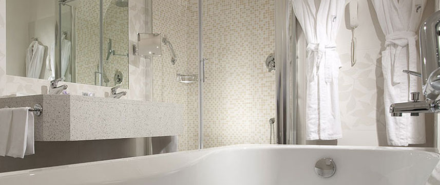 Nazionale Hotel Suite Bath Room