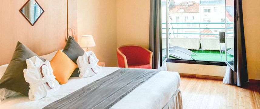 Nice Riviera Hotel - Double Bedroom