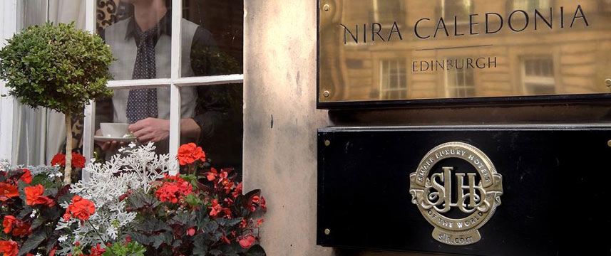 Nira Caledonia - Entrance Nira Caledonia - Entrance