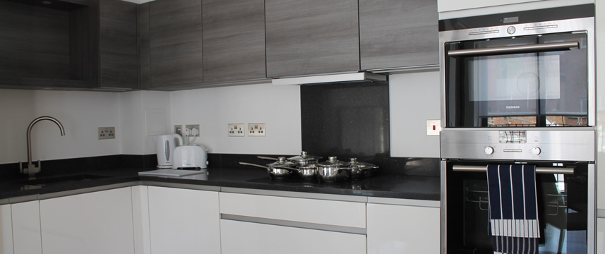 Notting Hill Apartments - Kitchen