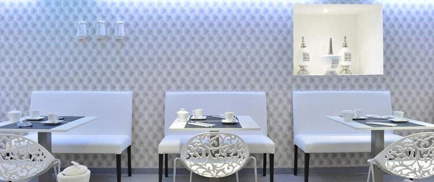 Nouvel Hotel Kinzy Early Bird Restaurant Seating Nouvel Hotel Kinzy Early Bird Restaurant Seating