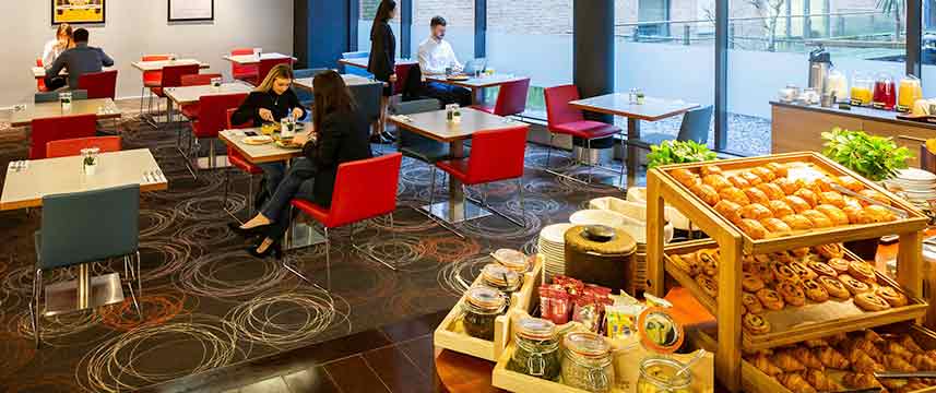 Novotel Reading Centre - Breakfast Novotel Reading Centre - Breakfast