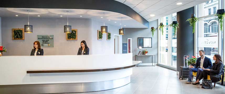 Novotel Reading Centre - Reception Novotel Reading Centre - Reception