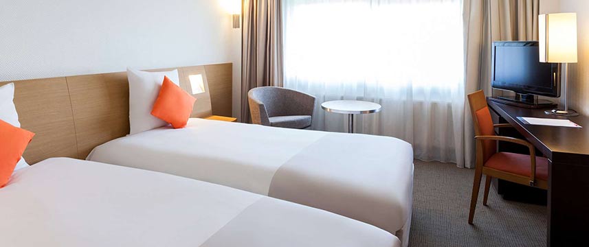 Novotel Reading Centre - Twin Room Novotel Reading Centre - Twin Room