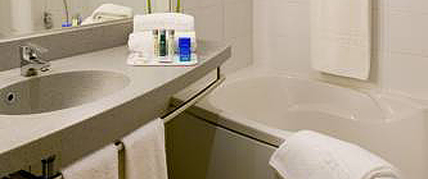 Novotel Sevil a Marques Nervion Bathroom Novotel Sevil a Marques Nervion Bathroom