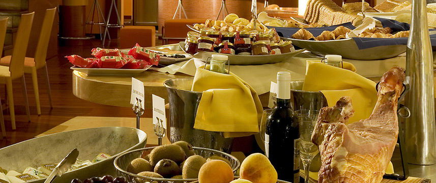 Novotel Sevil a Marques Nervion Buffet Novotel Sevil a Marques Nervion Buffet