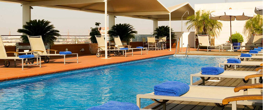 Novotel Sevil a Marques Nervion Pool Side Novotel Sevil a Marques Nervion Pool Side