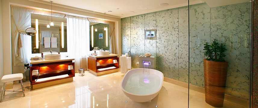 Okura Hotel Amsterdam - The Suite Bathroom