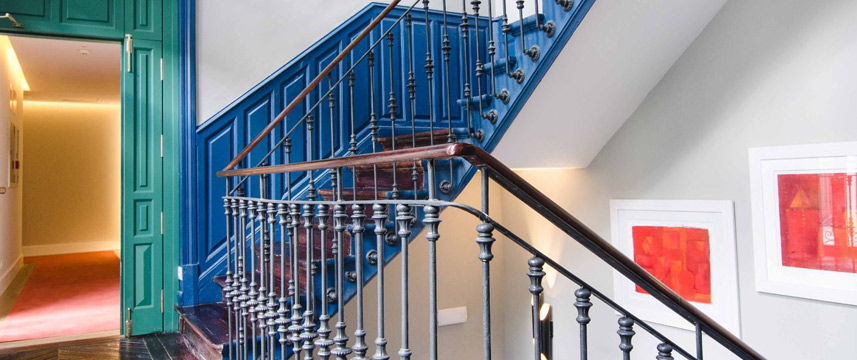 One Shot Recoletos 04 - Stair Case