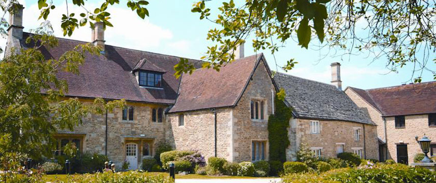 Oxford Thames Four Pillars - Exterior Oxford Thames Four Pillars - Exterior