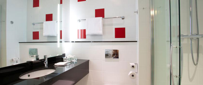 Park Inn Belfast - Bathroom Shower Park Inn Belfast - Bathroom Shower