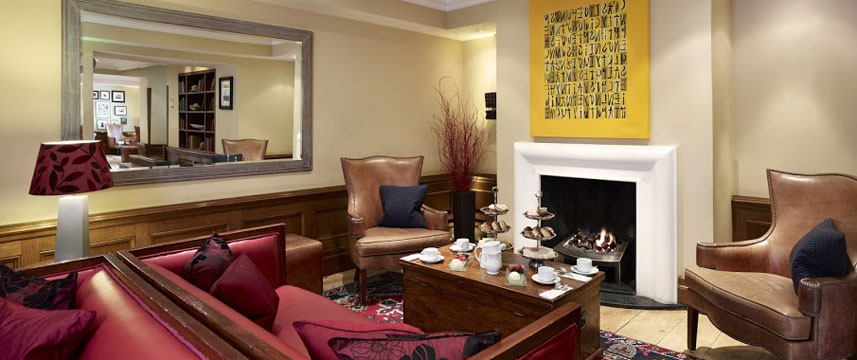 Park Plaza Sherlock Holmes - Lounge Fireplace Park Plaza Sherlock Holmes - Lounge Fireplace