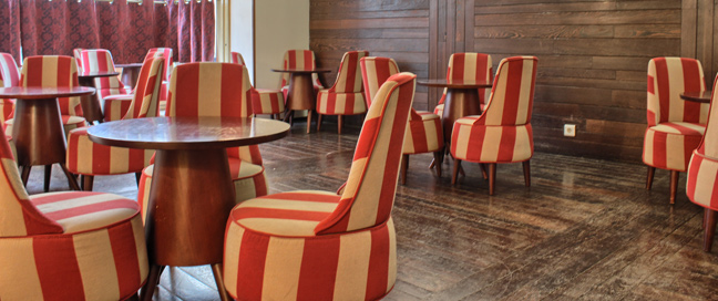 Pavillon Saint Augustin - Bar Seating Pavillon Saint Augustin - Bar Seating