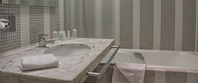 Pavillon Saint Augustin - Bathroom Pavillon Saint Augustin - Bathroom