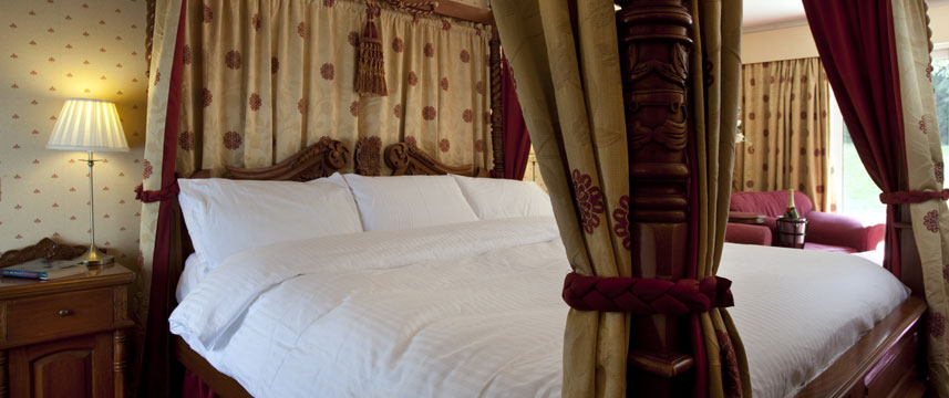 Penventon Park Hotel - Celebration Suite bed Penventon Park Hotel - Celebration Suite bed