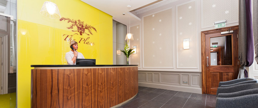 Place Hotel Reception