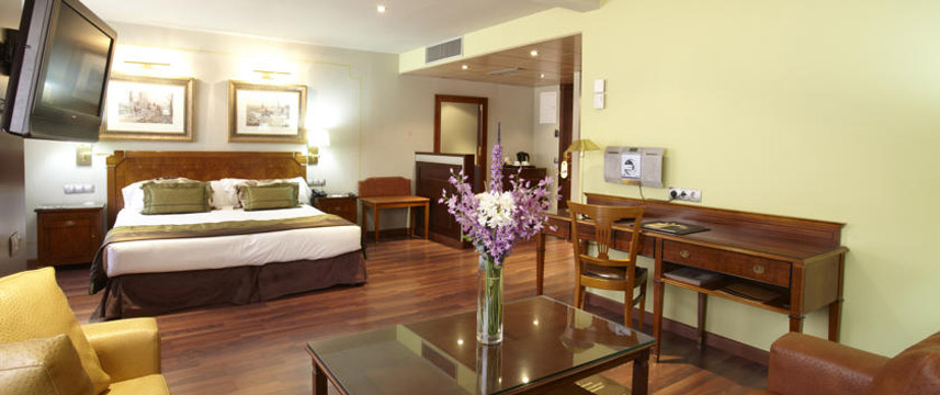 Plaza Hotel Andorra - Deluxe Bedroom