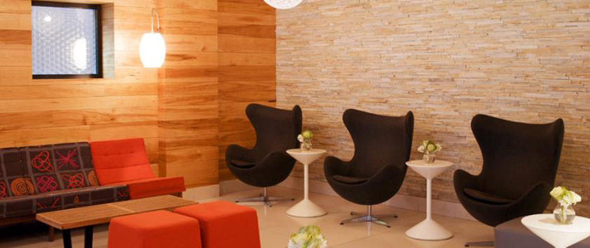 Pod 51 Hotel - Lounge Pod 51 Hotel - Lounge