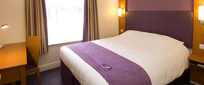 Premier Inn Edinburgh Haymarket - Double Bed