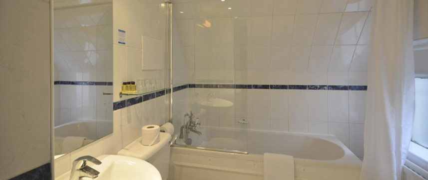 Princes Square Hotel - Bathroom