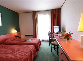 Quality Hotel Golf Rosny-Sous-Bois (East of Paris)