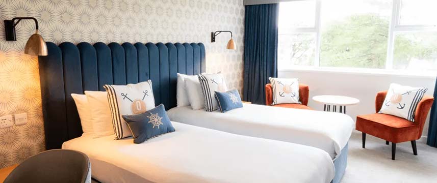 Queens Hotel & Spa Bournemouth - Superior Twin Queens Hotel & Spa Bournemouth - Superior Twin