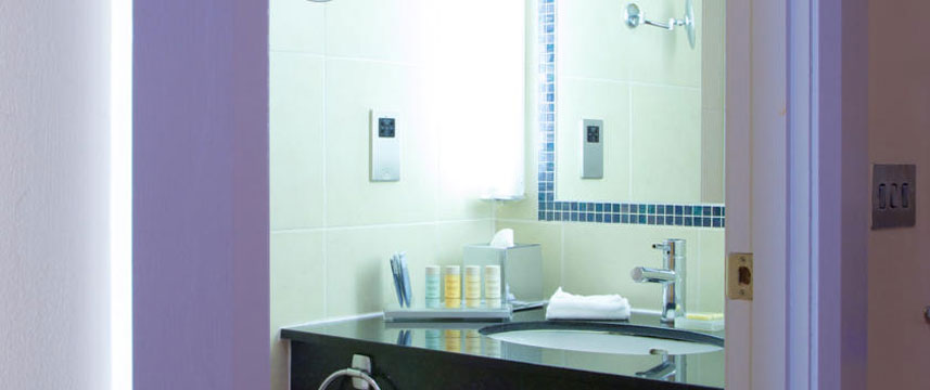 Radisson Belfast - Bathroom Radisson Belfast - Bathroom