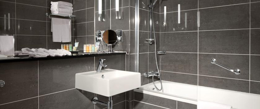 Radisson Blu Bristol - Bathroom Radisson Blu Bristol - Bathroom
