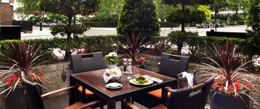 Radisson Blu Portman Hotel - Patio Radisson Blu Portman Hotel - Patio