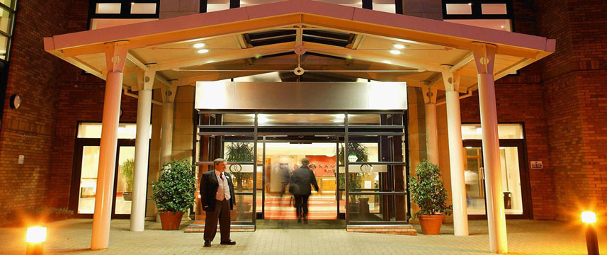 Ramada Belfast - Exterior Entrance Ramada Belfast - Exterior Entrance