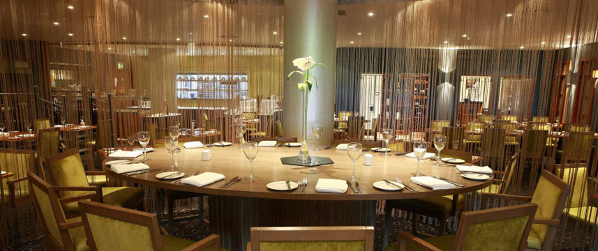 Ramada Belfast - Restaurant Tables Ramada Belfast - Restaurant Tables
