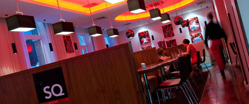 Ramada Encore Belfast City Centre - Restaurant Seating Ramada Encore Belfast City Centre - Restaurant Seating