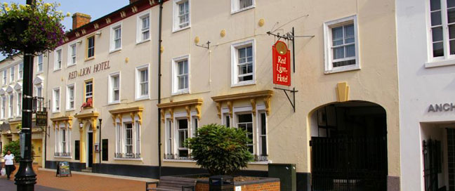 Red Lion Hotel - Exterior