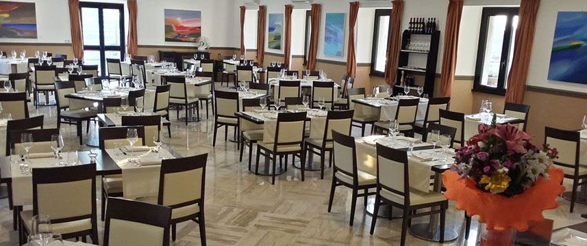 Regal Park Hotel - Restaurant