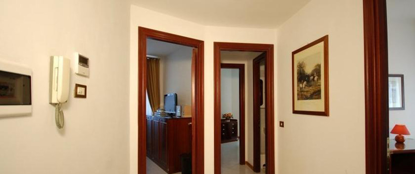 Residence Vatican Suites - Hallway
