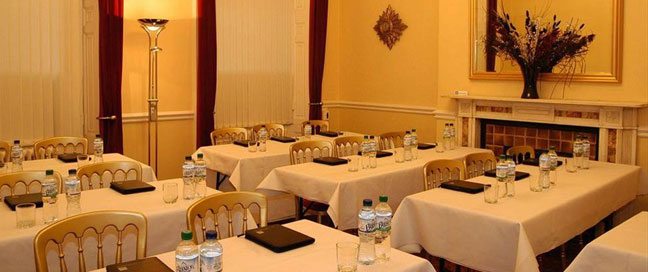 Roscoe House by Urban Chic Meeting Room Roscoe House by Urban Chic Meeting Room