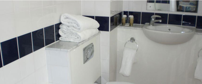 Roundhouse Hotel - Bath Room Roundhouse Hotel - Bath Room