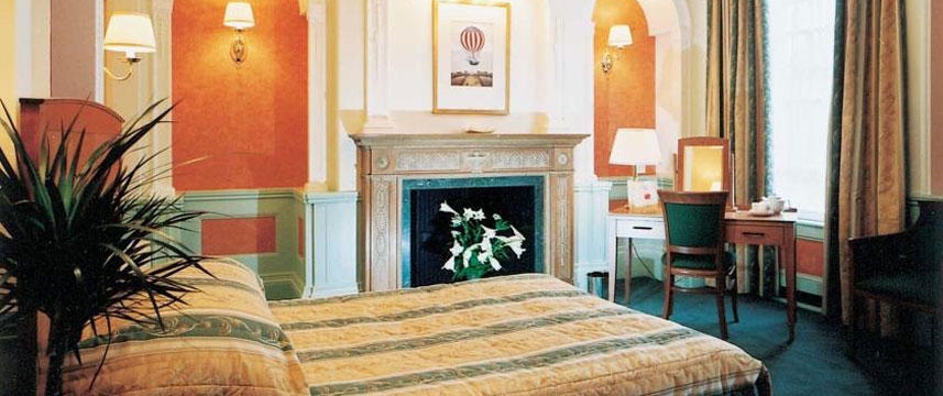 Royal Cambridge Hotel - Bedroom Double