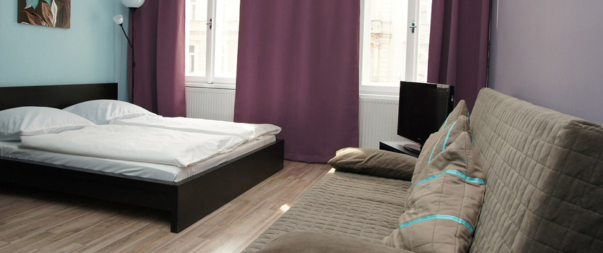 Royal Court Apartments - Prague - Studio Double Bedroom