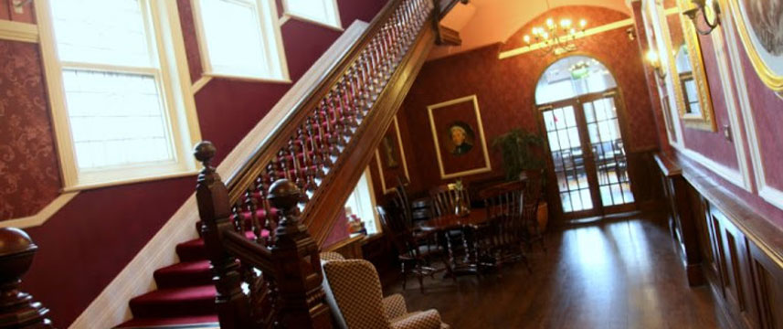 Royal Exeter Hotel - Staircase Royal Exeter Hotel - Staircase