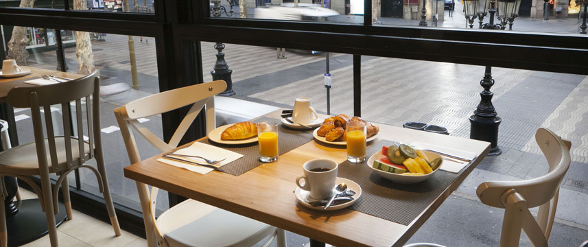 Royal Ramblas - Breakfast Table