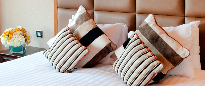 Russell Hotel Luxurious Double beds Russell Hotel Luxurious Double beds