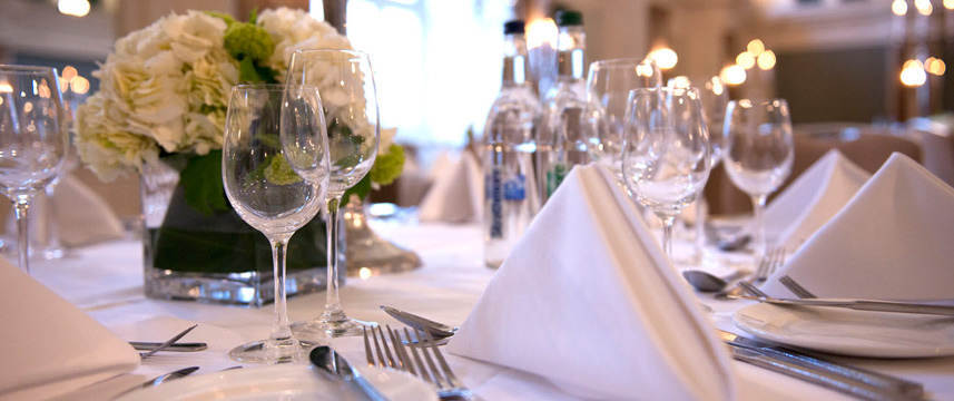 Russell Hotel Table setting Russell Hotel Table setting