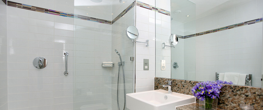 Rydges Kensington Bathroom Shower