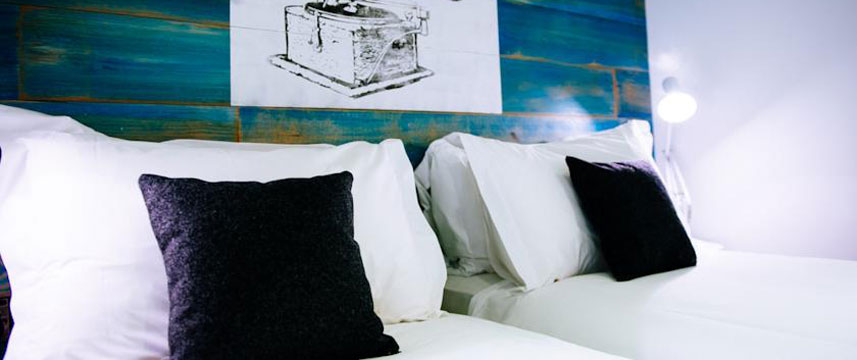 STAY Central - Twin Beds STAY Central - Twin Beds