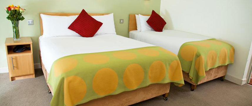 Sandymount Hotel - Triple Room