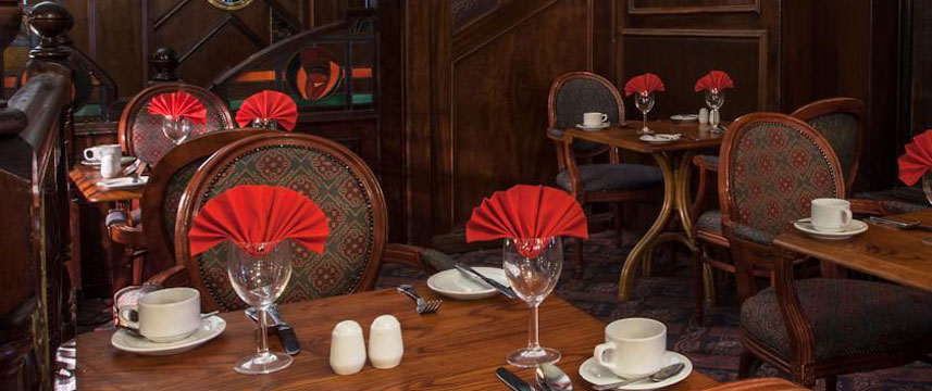 Savoy Hotel - Restaurant Tables