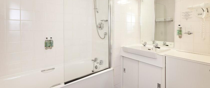 Skene House Rosemount - Bathroom Skene House Rosemount - Bathroom