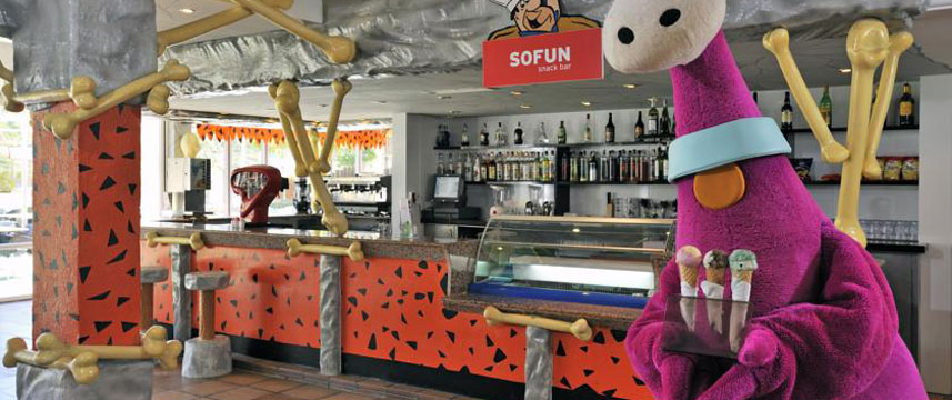 Sol Milanos Pinguinos - Snack Bar Area Sol Milanos Pinguinos - Snack Bar Area